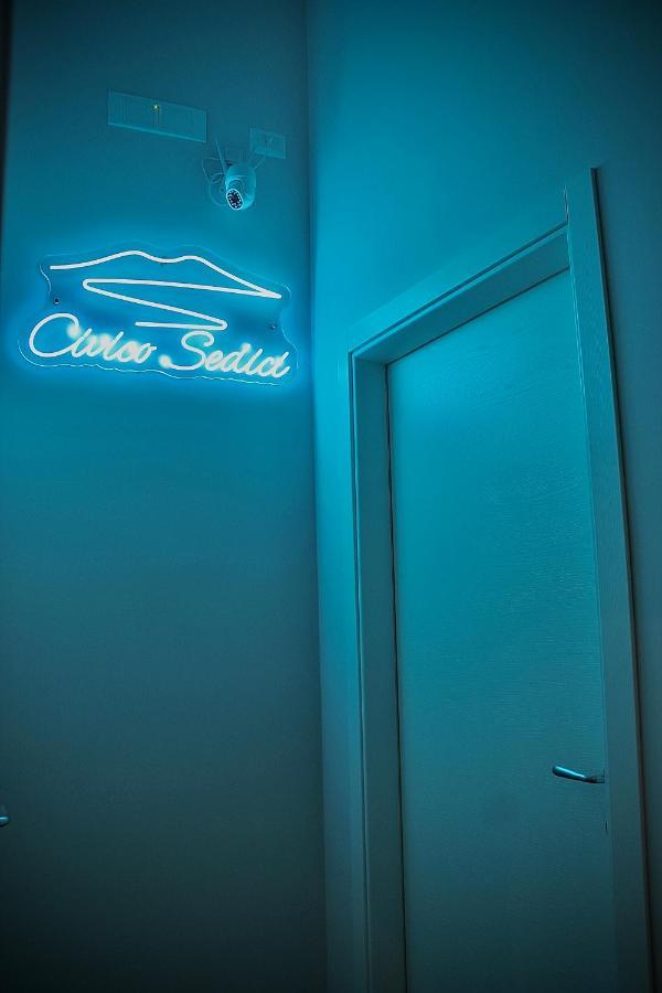 Civico Sedici Hotel Naples Luaran gambar